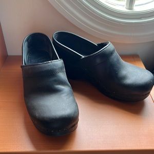 DANSKO - Professional Black Cabrio Clog - Size 37
